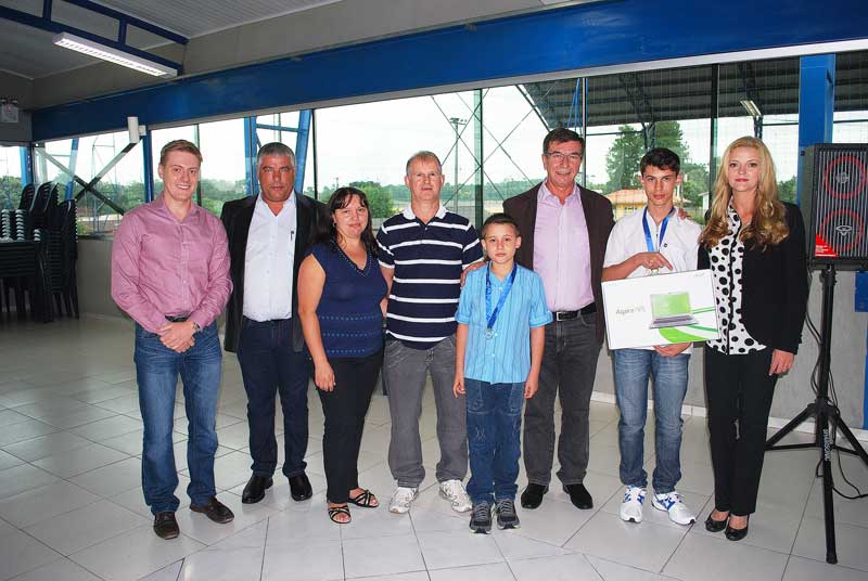 Sindicato entrega prêmios aos vencedores do I Concurso de Desenho e Redação