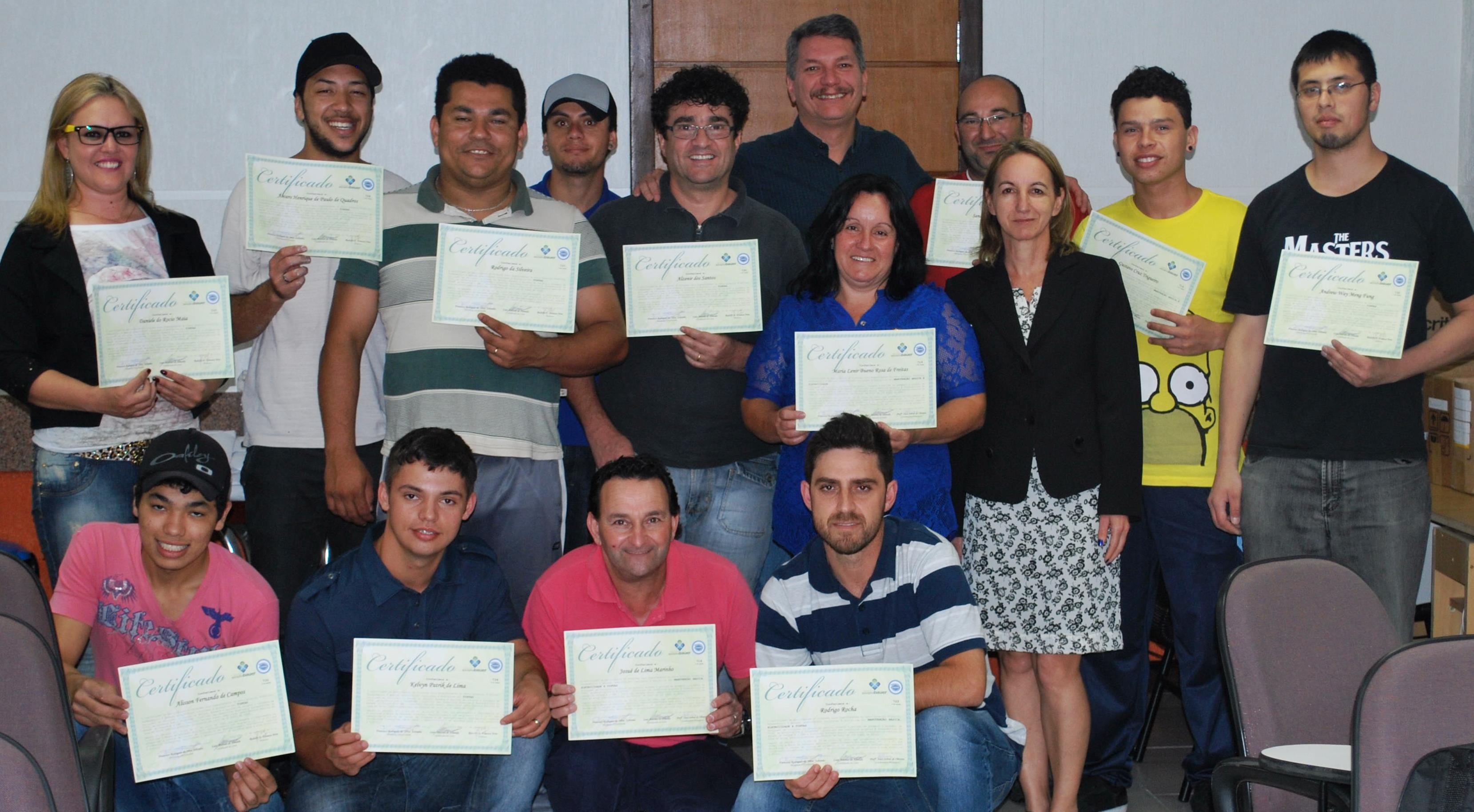 Novas turmas recebem Certificado do Curso de Qualificação