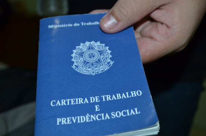 CTPS: rasuras feitas pelo empregador são passiveis de indenização