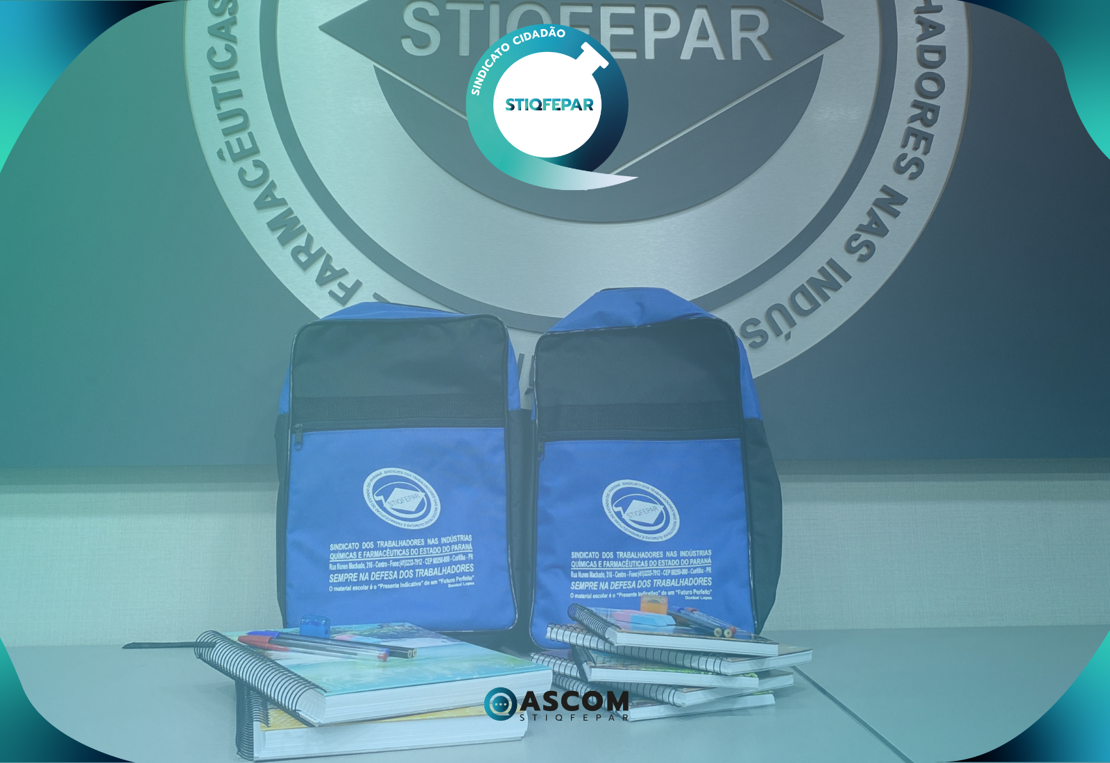 Stiqfepar entrega kit de material escolar para associados, associadas e seus dependentes